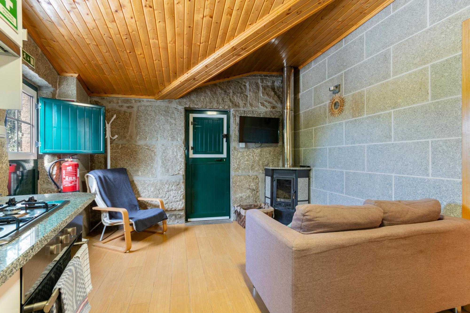 Casa Rustica T2 Com Salamandra E Cozinha - Seia - Serra Da Estrela - Casa Do Loureiro II Екстер'єр фото