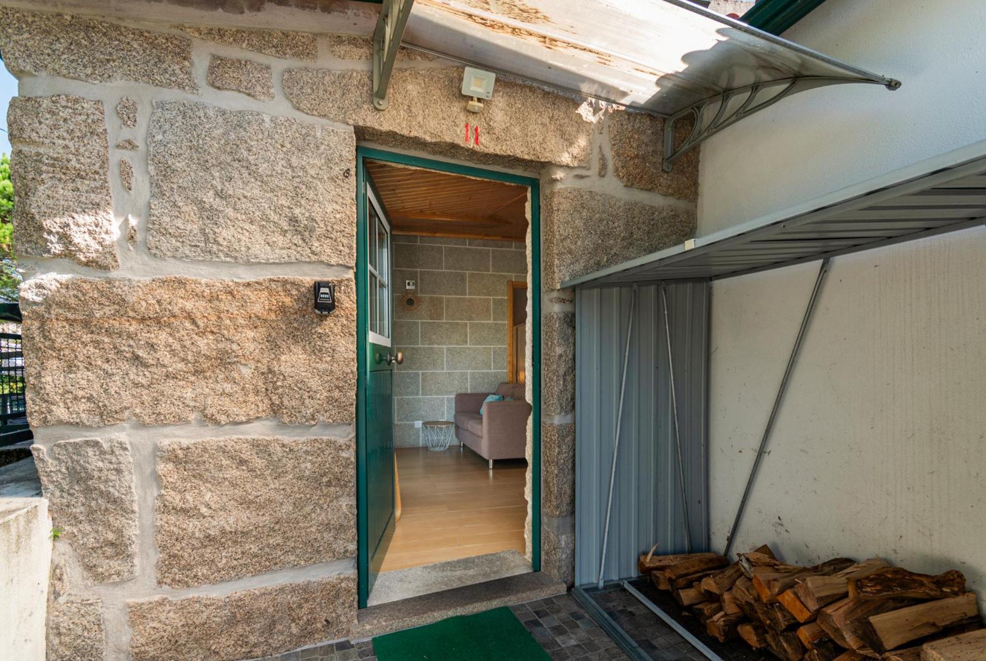 Casa Rustica T2 Com Salamandra E Cozinha - Seia - Serra Da Estrela - Casa Do Loureiro II Екстер'єр фото
